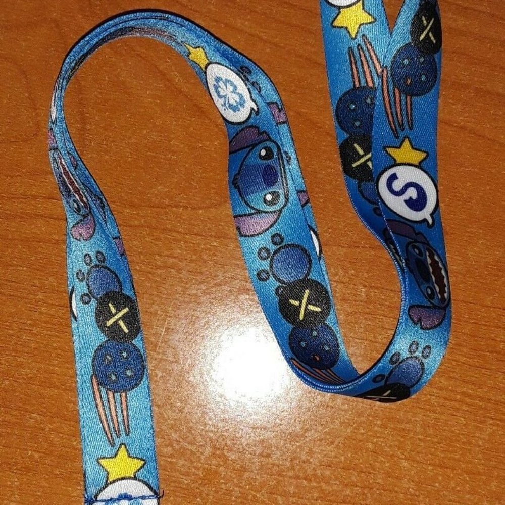 Disney Blue Lilo and Stitch Face Lanyard and Clip